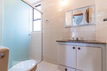 Apartamento à venda com 79m², 2 quartos e 1 vaga Apartamento à venda com 79m², 2 quartos e 1 vagaBanheiro da suíte