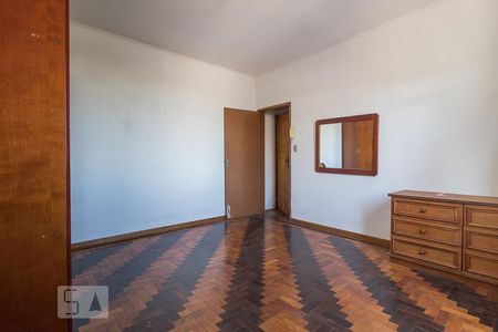 Dormitório de kitnet/studio à venda com 1 quarto, 40m² em Floresta, Porto Alegre