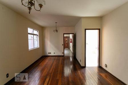Apartamento para alugar com 100m², 3 quartos e 2 vagas Apartamento para alugar com 100m², 3 quartos e 2 vagasSala