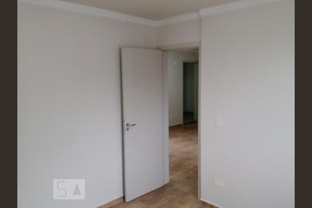 Quarto 2 de apartamento para alugar com 2 quartos, 44m² em Pinheirinho, Curitiba