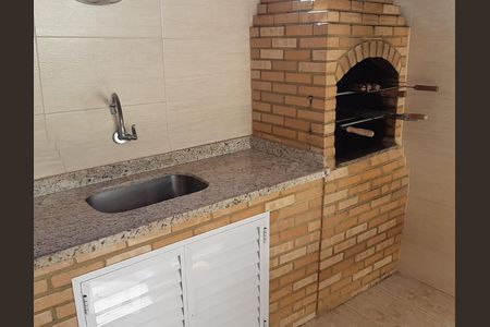 Churrasqueira (1º andar) de casa de condomínio para alugar com 3 quartos, 160m² em Pechincha, Rio de Janeiro