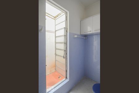 Apartamento à venda com 54m², 1 quarto e sem vaga Apartamento à venda com 54m², 1 quarto e sem vagaDetalhe do Banheiro