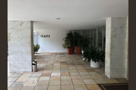Apartamento para alugar com 120m², 3 quartos e 1 vaga Apartamento para alugar com 120m², 3 quartos e 1 vagaPortaria