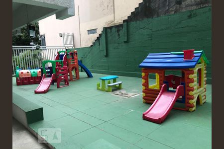 Apartamento para alugar com 120m², 3 quartos e 1 vaga Apartamento para alugar com 120m², 3 quartos e 1 vagaBrinquedoteca