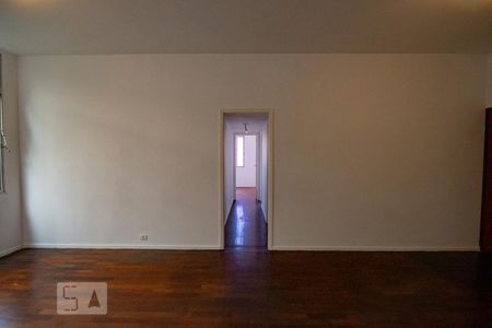 Apartamento para alugar com 120m², 3 quartos e 1 vaga Apartamento para alugar com 120m², 3 quartos e 1 vagaSala