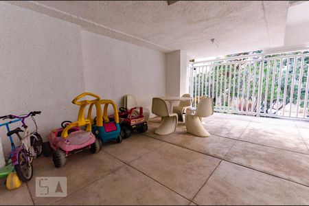 Apartamento para alugar com 120m², 3 quartos e 1 vaga Apartamento para alugar com 120m², 3 quartos e 1 vagaÁrea Comum - Playground
