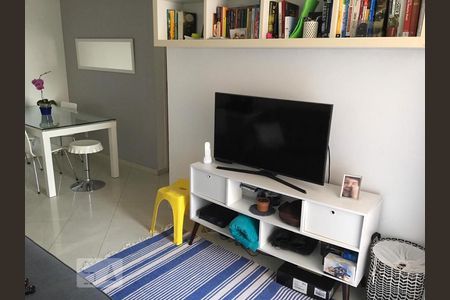 Sala de apartamento para alugar com 2 quartos, 54m² em Vila Gumercindo, São Paulo