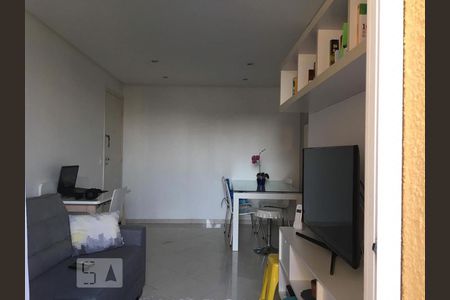 Sala de apartamento para alugar com 2 quartos, 54m² em Vila Gumercindo, São Paulo