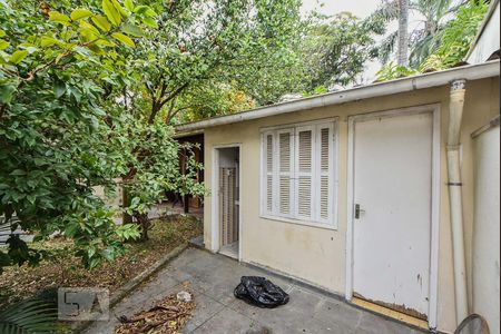 Casa à venda com 70m², 3 quartos e 1 vagaEdicula de Serviços