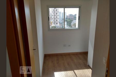 Quarto 1 de apartamento para alugar com 2 quartos, 58m² em Capão Raso, Curitiba