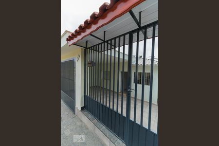 Casa à venda com 140m², 2 quartos e 2 vagasFachada
