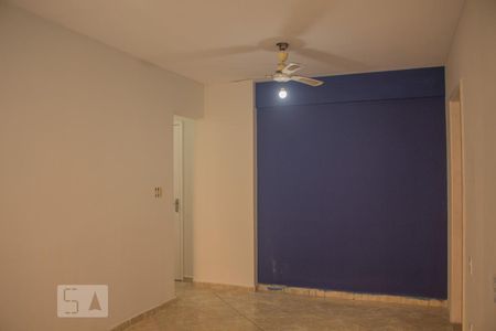 Sala de apartamento à venda com 2 quartos, 68m² em Itanhangá, Rio de Janeiro