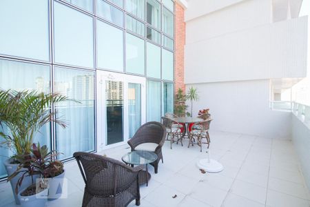 Apartamento para alugar com 92m², 2 quartos e 2 vagas Apartamento para alugar com 92m², 2 quartos e 2 vagasSacada