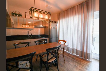 Apartamento para alugar com 92m², 2 quartos e 2 vagas Apartamento para alugar com 92m², 2 quartos e 2 vagasCopa