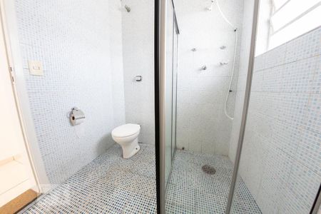 Casa à venda com 350m², 4 quartos e 3 vagasBanheiro 1