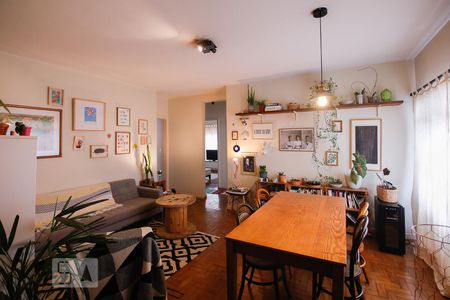 Apartamento à venda com 90m², 2 quartos e sem vagaSala