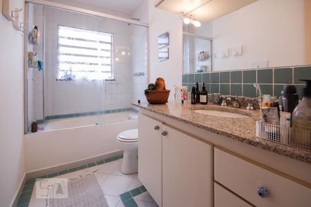 Apartamento à venda com 90m², 2 quartos e sem vagaBanheiro