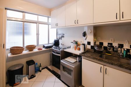 Apartamento à venda com 90m², 2 quartos e sem vagaCozinha