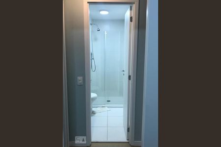 Banheiro de apartamento para alugar com 2 quartos, 45m² em Usina Piratininga, São Paulo