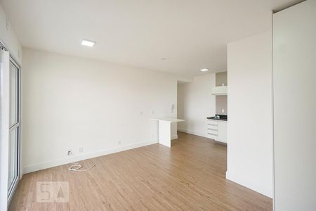 Sala quarto e cozinha de kitnet/studio para alugar com 1 quarto, 34m² em Vila Esperança, São Paulo