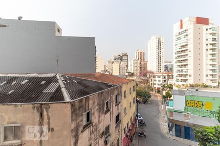 Quarto - vista de apartamento para alugar com 1 quarto, 42m² em Pinheiros, São Paulo
