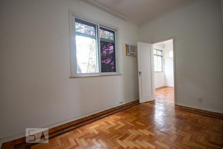 Quarto 1 de apartamento à venda com 3 quartos, 130m² em Leblon, Rio de Janeiro