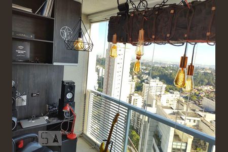 varanda de kitnet/studio à venda com 1 quarto, 36m² em Real Parque, São Paulo