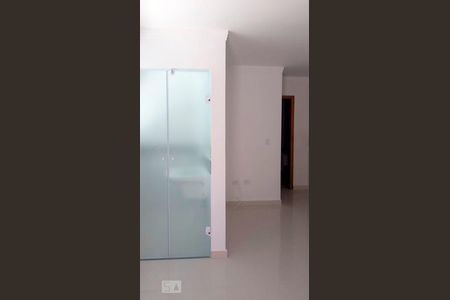 Cozinha de apartamento para alugar com 1 quarto, 33m² em Jardim Maringá, São Paulo
