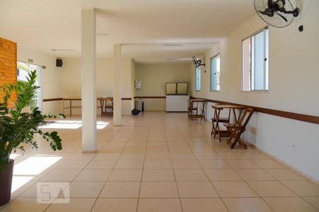 Apartamento para alugar com 49m², 2 quartos e 1 vaga Apartamento para alugar com 49m², 2 quartos e 1 vagaÁrea comum - Salão de festas