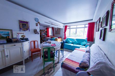 Sala de apartamento à venda com 2 quartos, 98m² em Cerqueira César, São Paulo