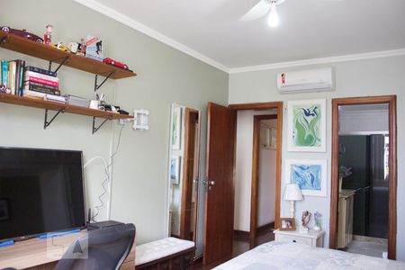 Apartamento à venda com 380m², 5 quartos e 5 vagasSuíte 1