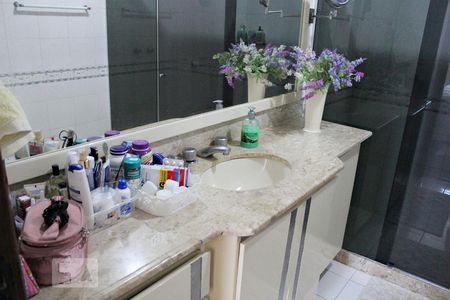 Apartamento à venda com 380m², 5 quartos e 5 vagasBanheiro da Suíte 1