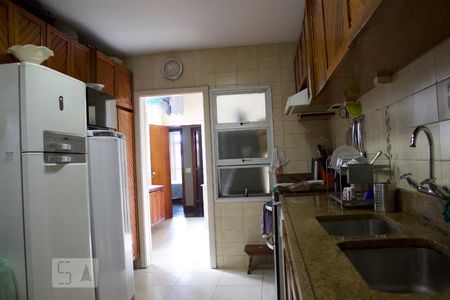 Apartamento à venda com 380m², 5 quartos e 5 vagasCozinha