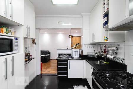Cozinha de apartamento à venda com 2 quartos, 59m² em Parque Tomas Saraiva, São Paulo