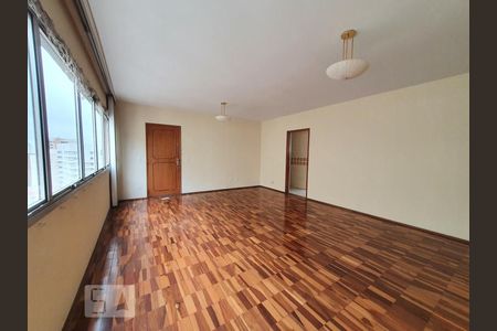 Sala de apartamento para alugar com 3 quartos, 120m² em Perdizes, São Paulo