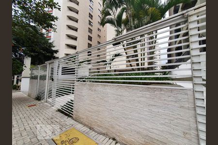 Apartamento para alugar com 120m², 3 quartos e 1 vagaFachada