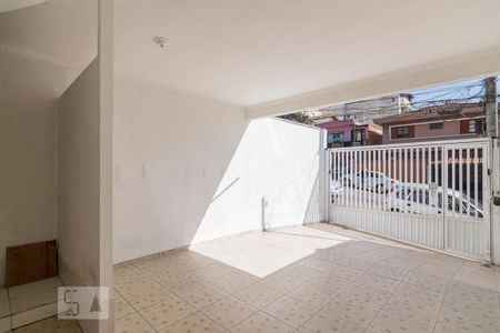 Casa para alugar com 58m², 2 quartos e 2 vagas Casa para alugar com 58m², 2 quartos e 2 vagasGaragem