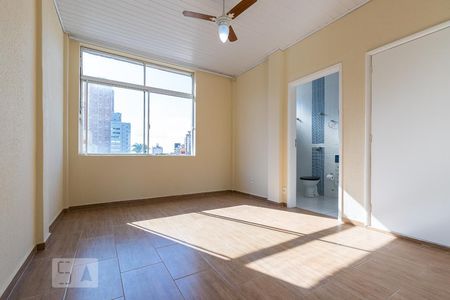 Quarto de kitnet/studio para alugar com 1 quarto, 42m² em Centro, Campinas