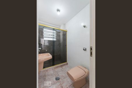 Banheiro de apartamento para alugar com 1 quarto, 48m² em Liberdade, São Paulo