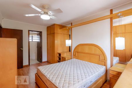 Casa à venda com 210m², 3 quartos e 4 vagasSuíte 