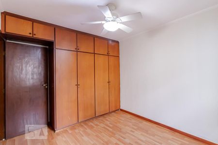 Casa à venda com 210m², 3 quartos e 4 vagasQuarto 2 