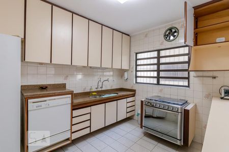 Casa à venda com 210m², 3 quartos e 4 vagasCozinha 