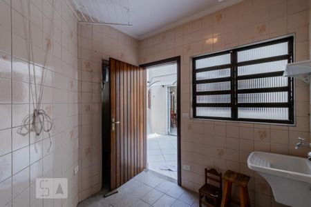 Casa à venda com 210m², 3 quartos e 4 vagasÁrea de Serviço