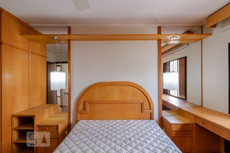 Casa à venda com 210m², 3 quartos e 4 vagasSuíte 