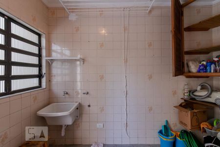 Casa à venda com 210m², 3 quartos e 4 vagasÁrea de Serviço