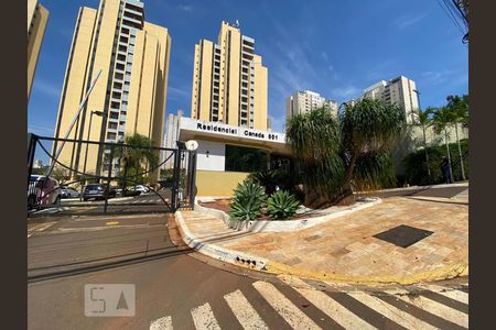 Apartamento à venda com 72m², 2 quartos e 1 vagaFachada