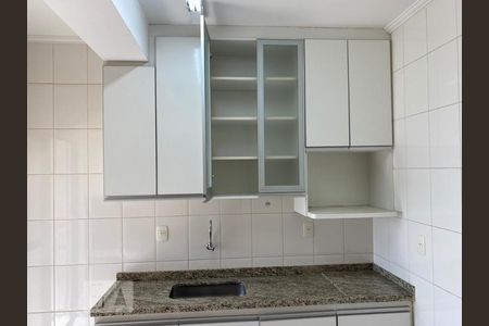Apartamento à venda com 72m², 2 quartos e 1 vagaCozinha