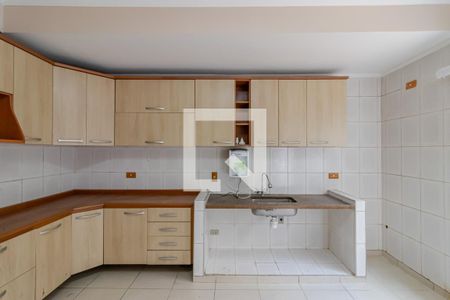 Casa à venda com 214m², 3 quartos e 5 vagasCozinha 