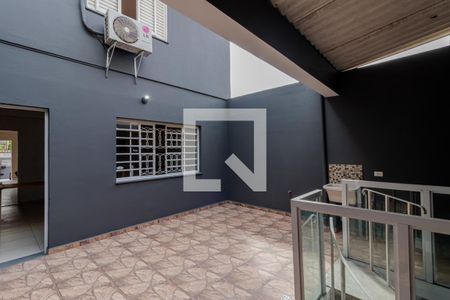 Casa à venda com 214m², 3 quartos e 5 vagasÁrea de Serviço