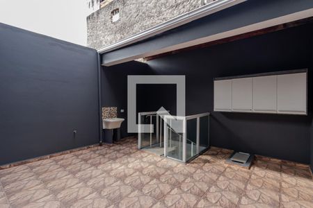 Casa à venda com 214m², 3 quartos e 5 vagasQuintal 